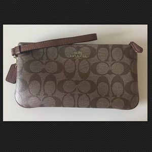 ❌SOLD❌Coach Wristlet